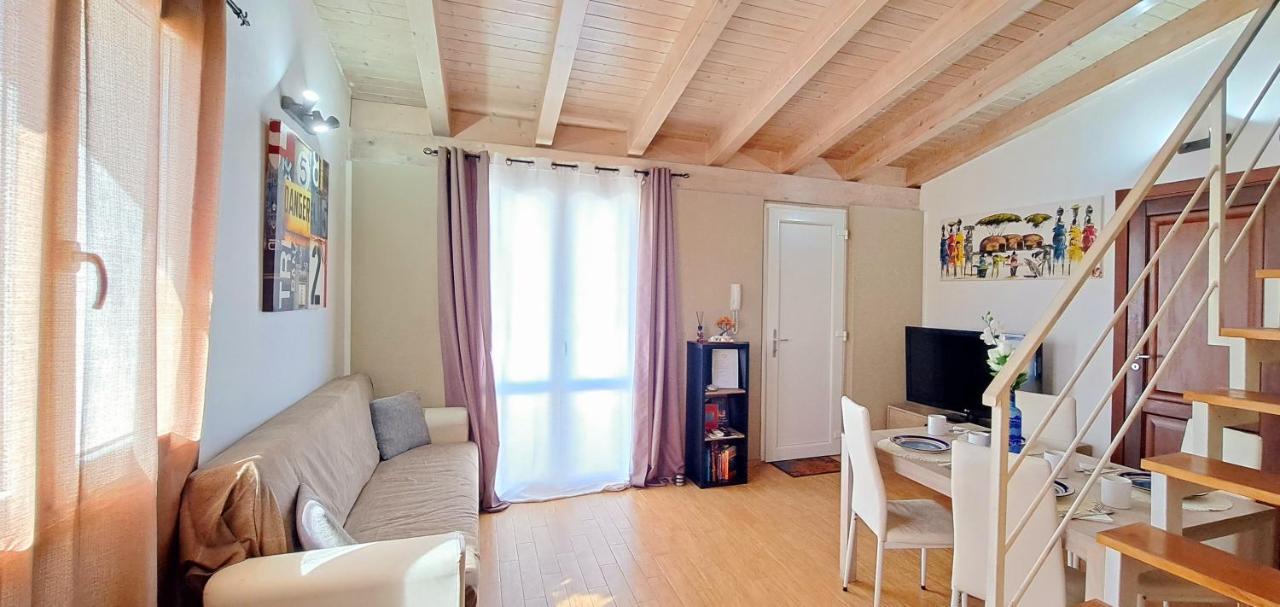 Villa MiraMar Luxury Suite Palermo Airport Carini Esterno foto